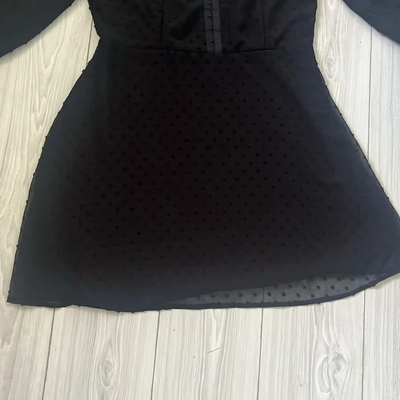 Black corset mesh ruffle neck dress with sleeves - Picture 4 of 6